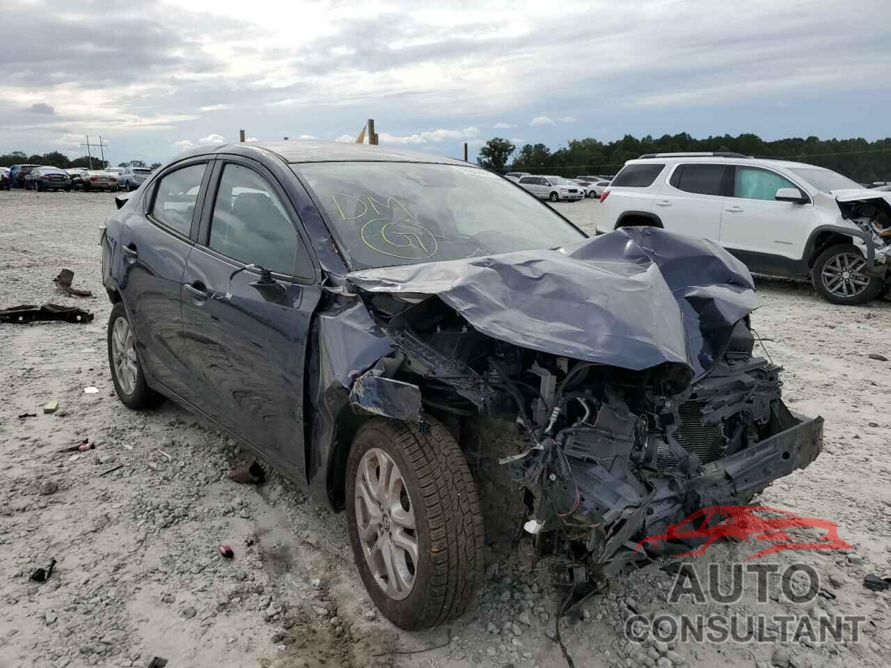TOYOTA YARIS 2018 - 3MYDLBYV4JY326333