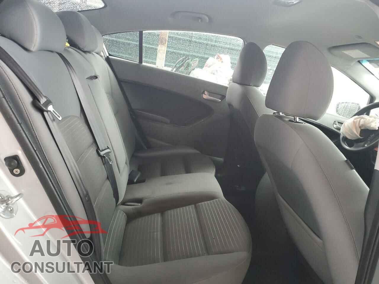 KIA FORTE 2017 - 3KPFL4A7XHE084304