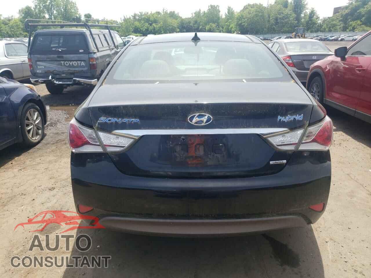 HYUNDAI SONATA 2013 - KMHEC4A40DA068638