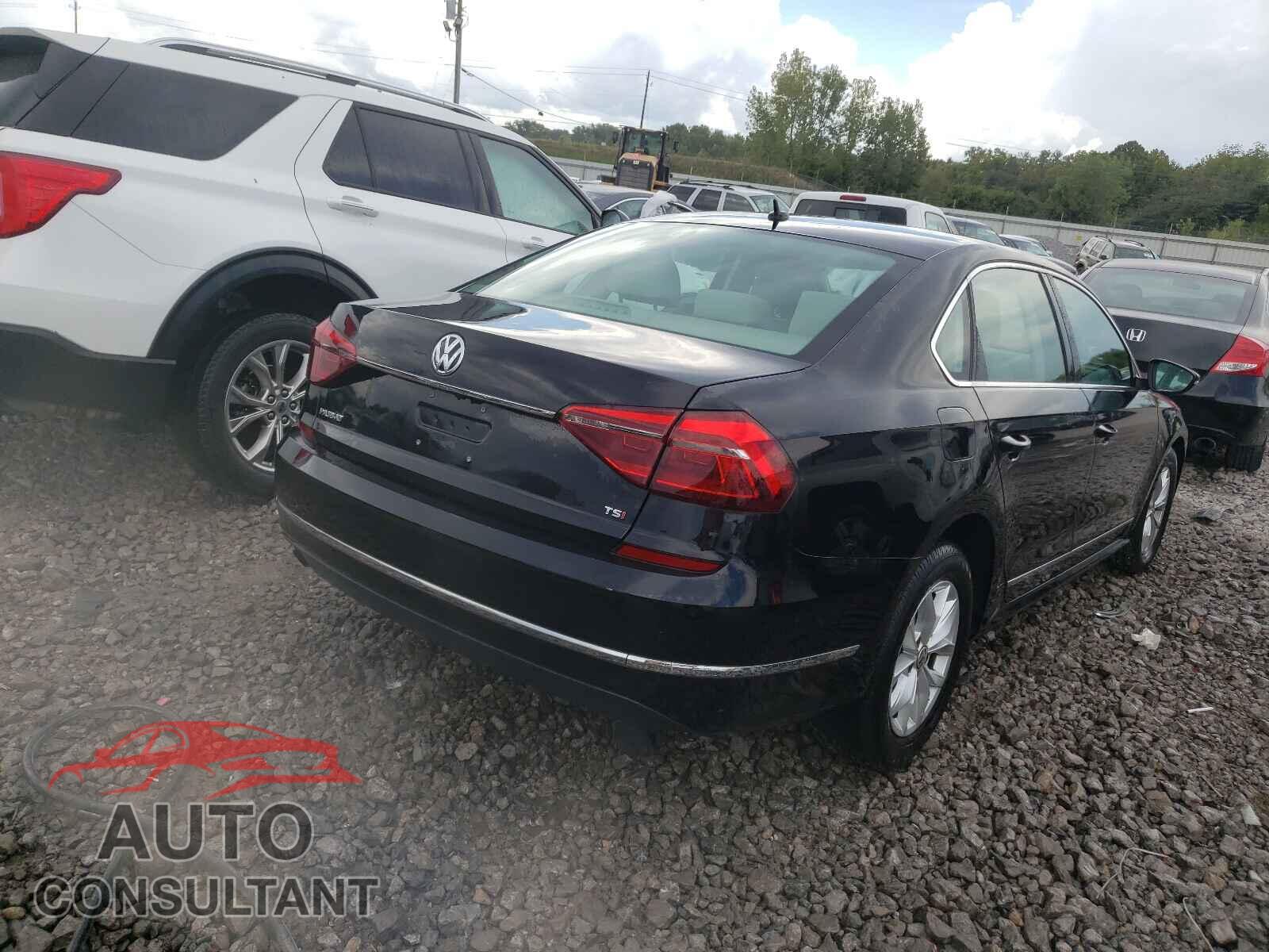 VOLKSWAGEN PASSAT 2017 - 1VWAT7A38HC042159