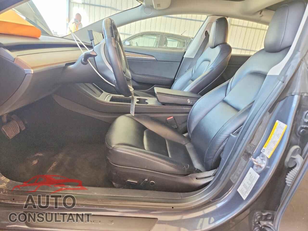 TESLA MODEL 3 2022 - 5YJ3E1EA0NF370024