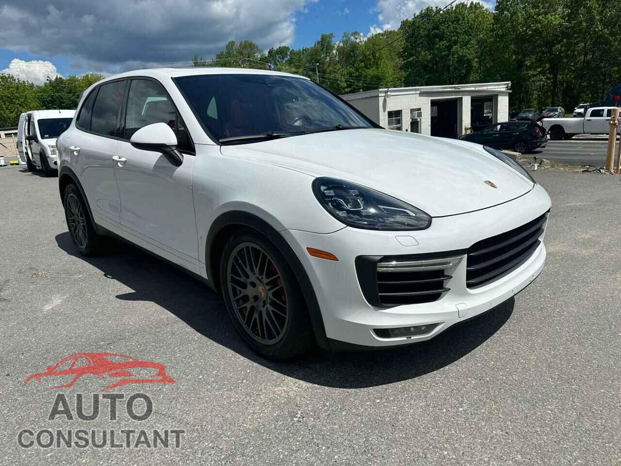 PORSCHE CAYENNE 2015 - WP1AC2A27FLA81589
