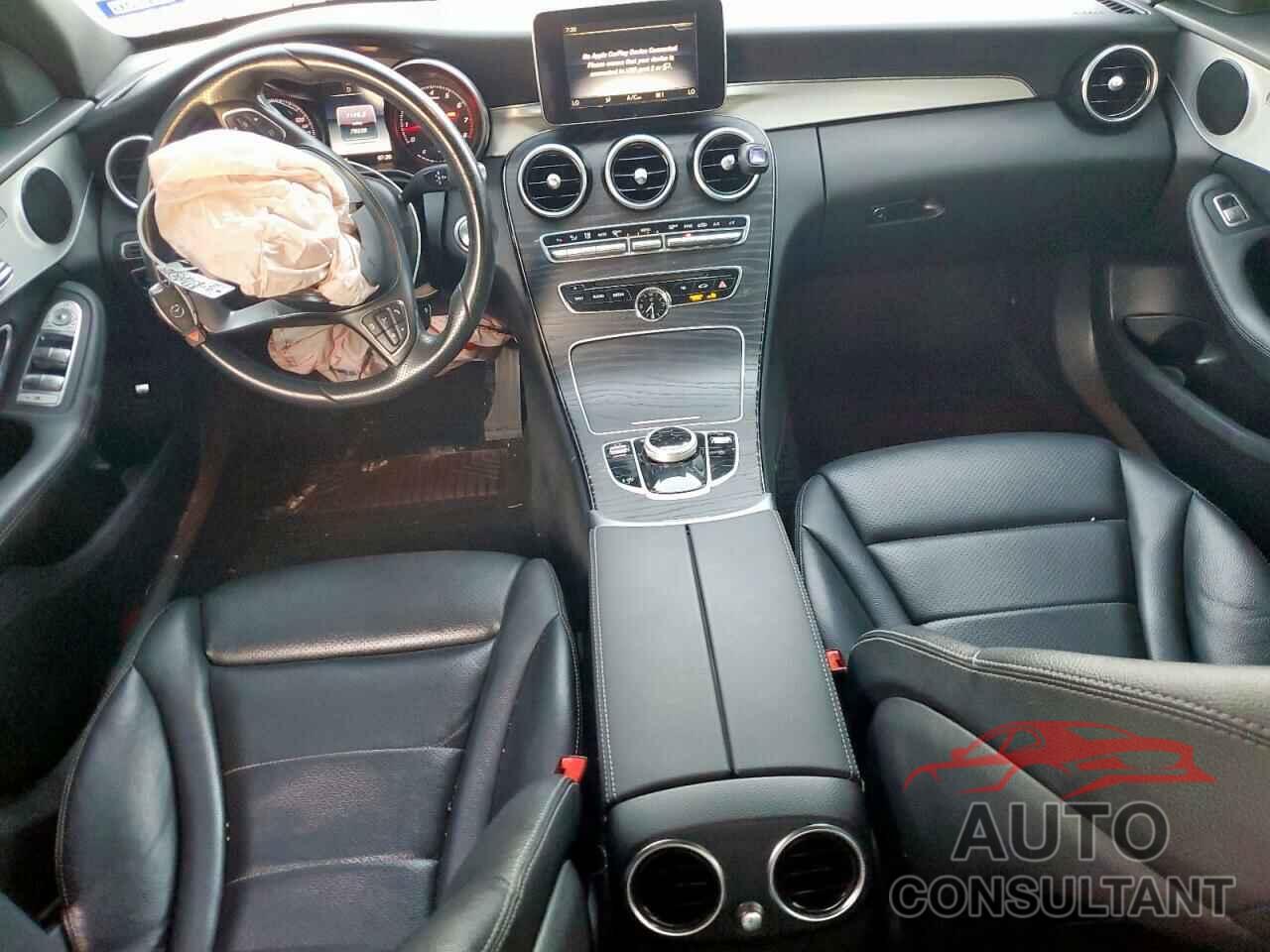 MERCEDES-BENZ C-CLASS 2018 - 55SWF4JB7JU263457