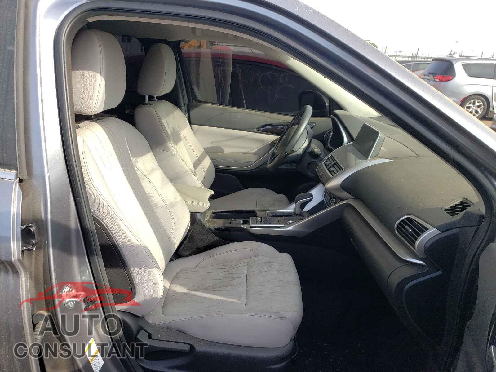 MITSUBISHI ECLIPSE 2018 - JA4AT5AA0JZ062778