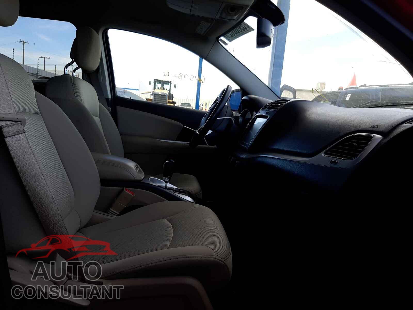 DODGE JOURNEY 2017 - 3C4PDCBG6HT705690