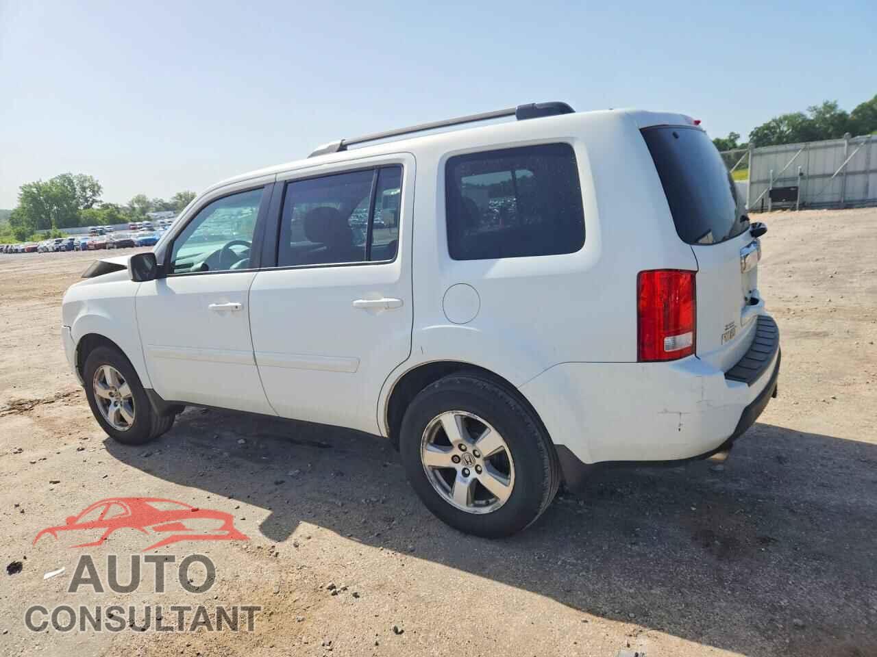 HONDA PILOT 2011 - 5FNYF4H40BB064902