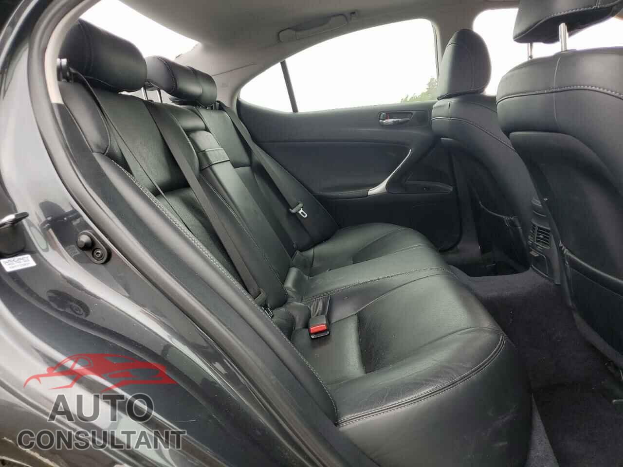 LEXUS IS 2011 - JTHBF5C22B5136782