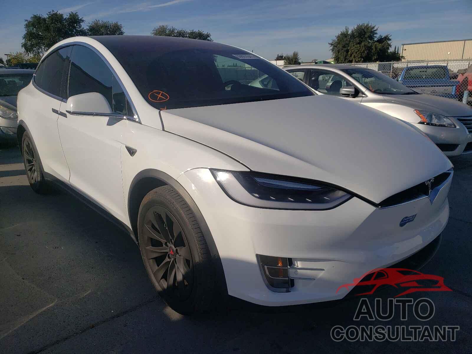 TESLA MODEL X 2016 - 5YJXCAE27GF001762