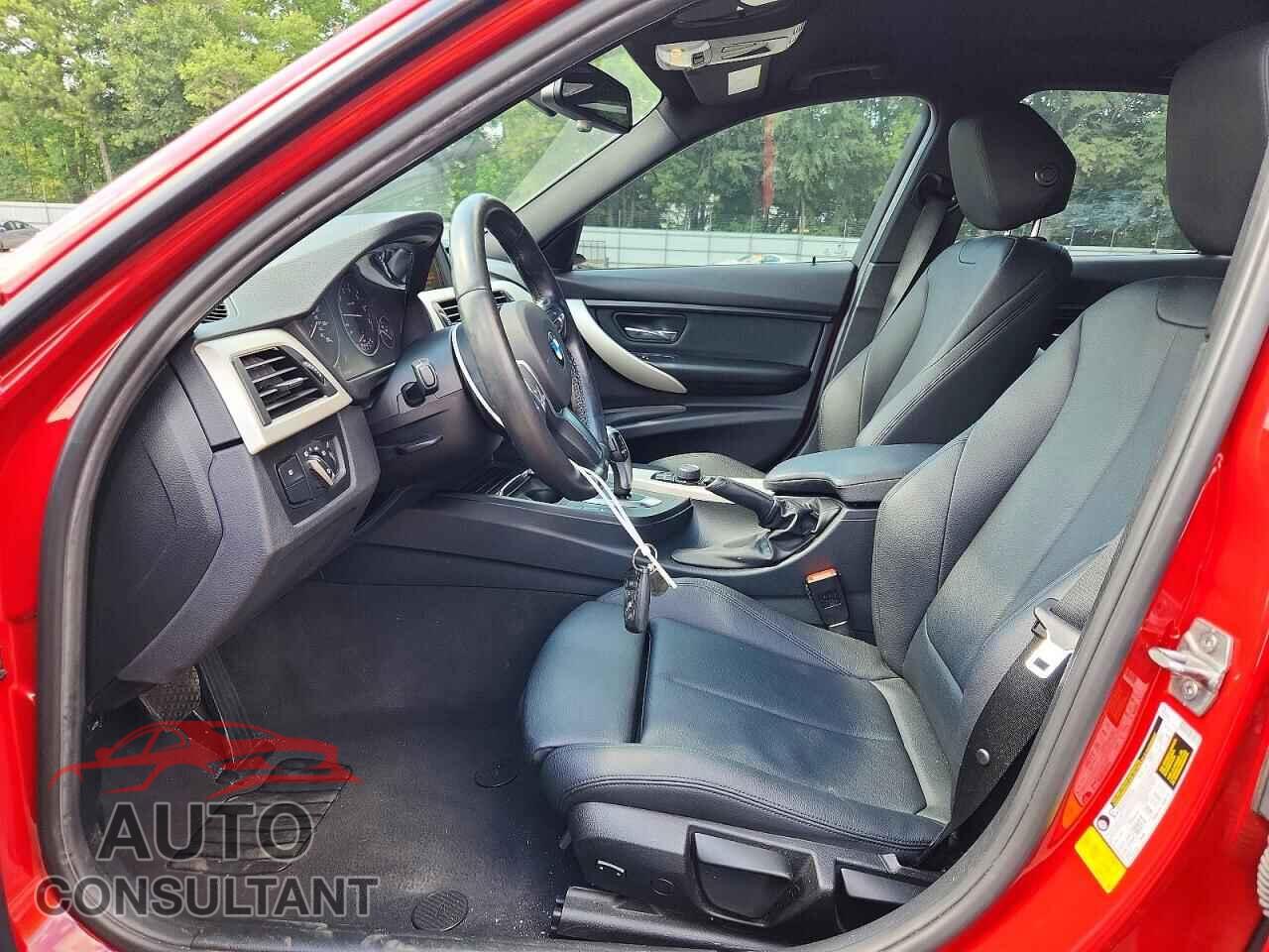 BMW 3 SERIES 2016 - WBA8E1G5XGNU11573