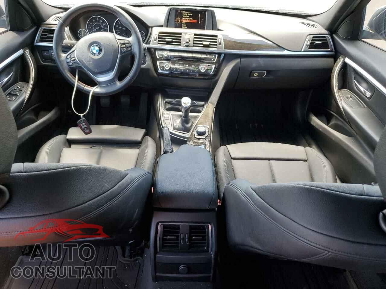 BMW 3 SERIES 2016 - WBA8E7C56GK415467