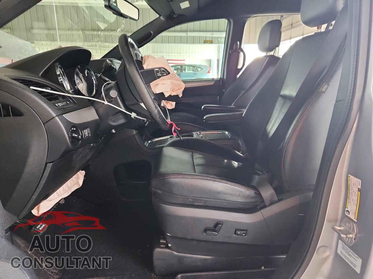 DODGE CARAVAN 2015 - 2C4RDGEG1FR683755