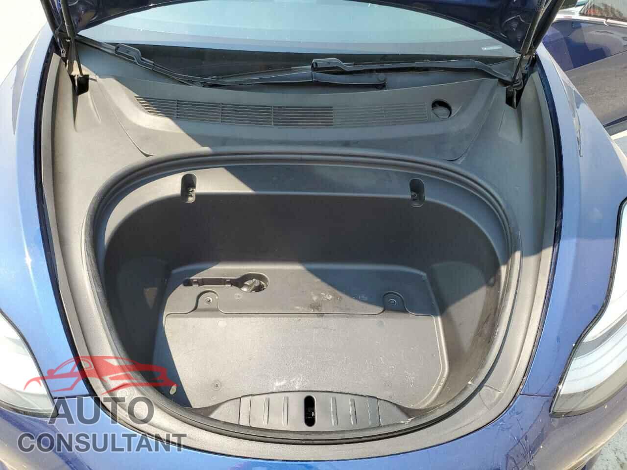 TESLA MODEL 3 2020 - 5YJ3E1EB2LF636150