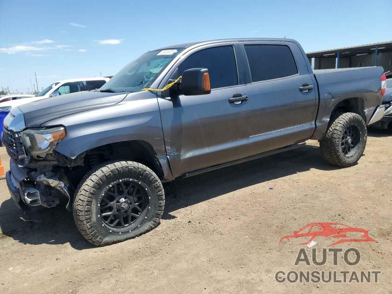 TOYOTA TUNDRA 2018 - 5TFDY5F19JX751548