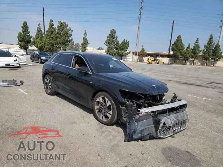 AUDI E-TRON 2022 - WA1LAAGE8NB026143