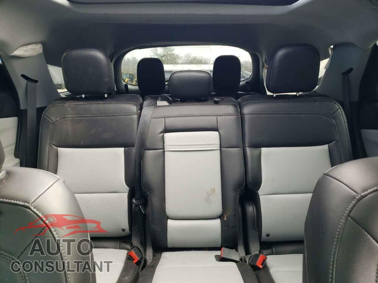FORD EXPLORER 2022 - 1FMSK8DH0NGB24006