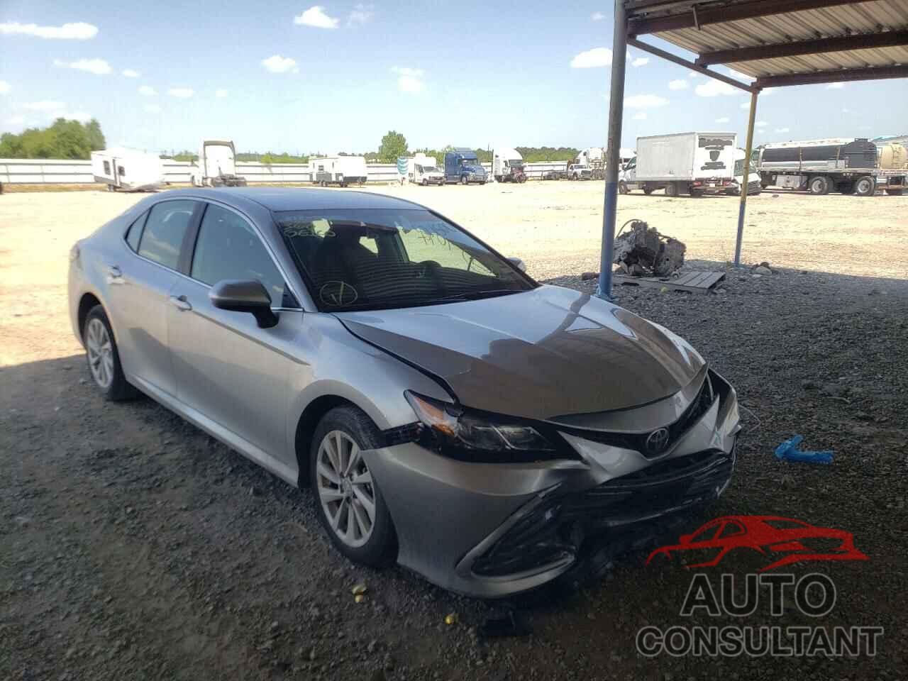 TOYOTA CAMRY 2021 - 4T1C11AK1MU521500