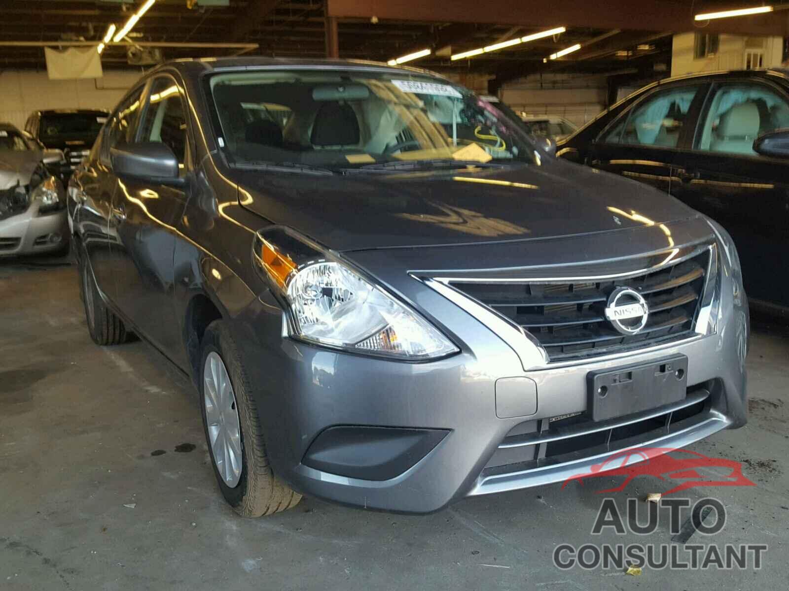 NISSAN VERSA 2018 - 3N1CN7AP5JL860731