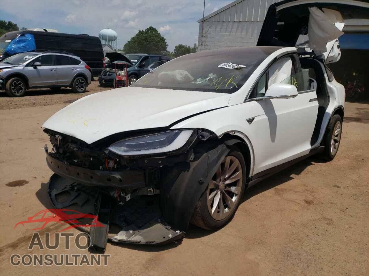 TESLA MODEL X 2018 - 5YJXCDE27JF113955