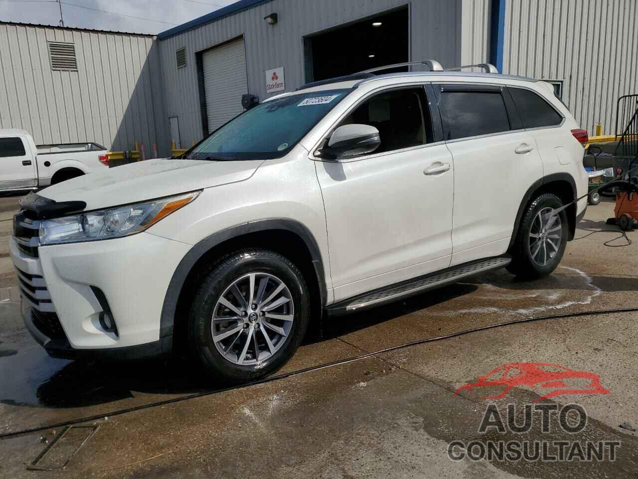 TOYOTA HIGHLANDER 2017 - 5TDKZRFH4HS514118