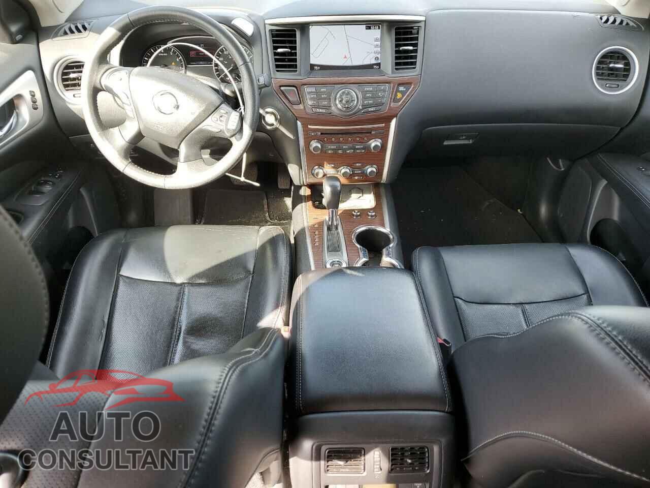 NISSAN PATHFINDER 2017 - 5N1DR2MM3HC669353