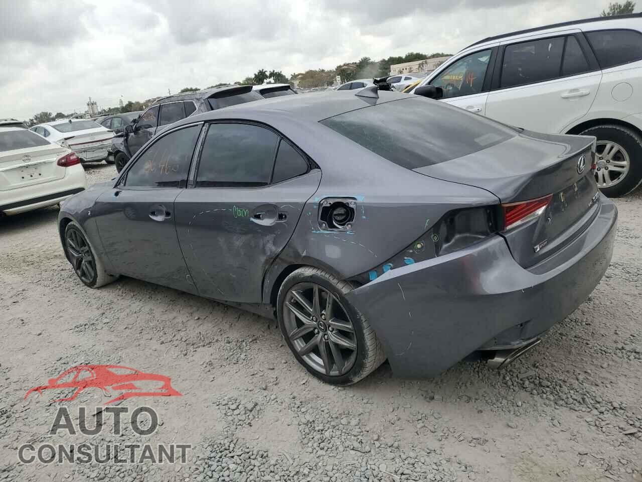 LEXUS IS 2018 - JTHC81D23J5029907