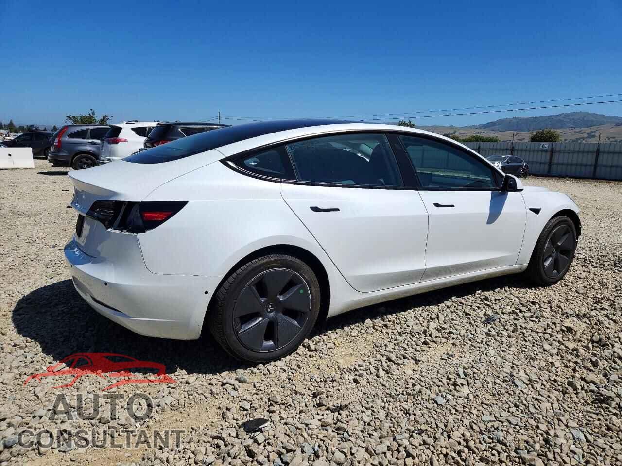 TESLA MODEL 3 2021 - 5YJ3E1EA8MF072142