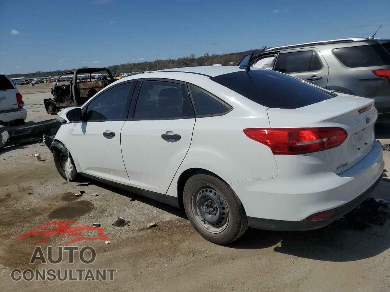 FORD FOCUS 2016 - 1FADP3E28GL257477