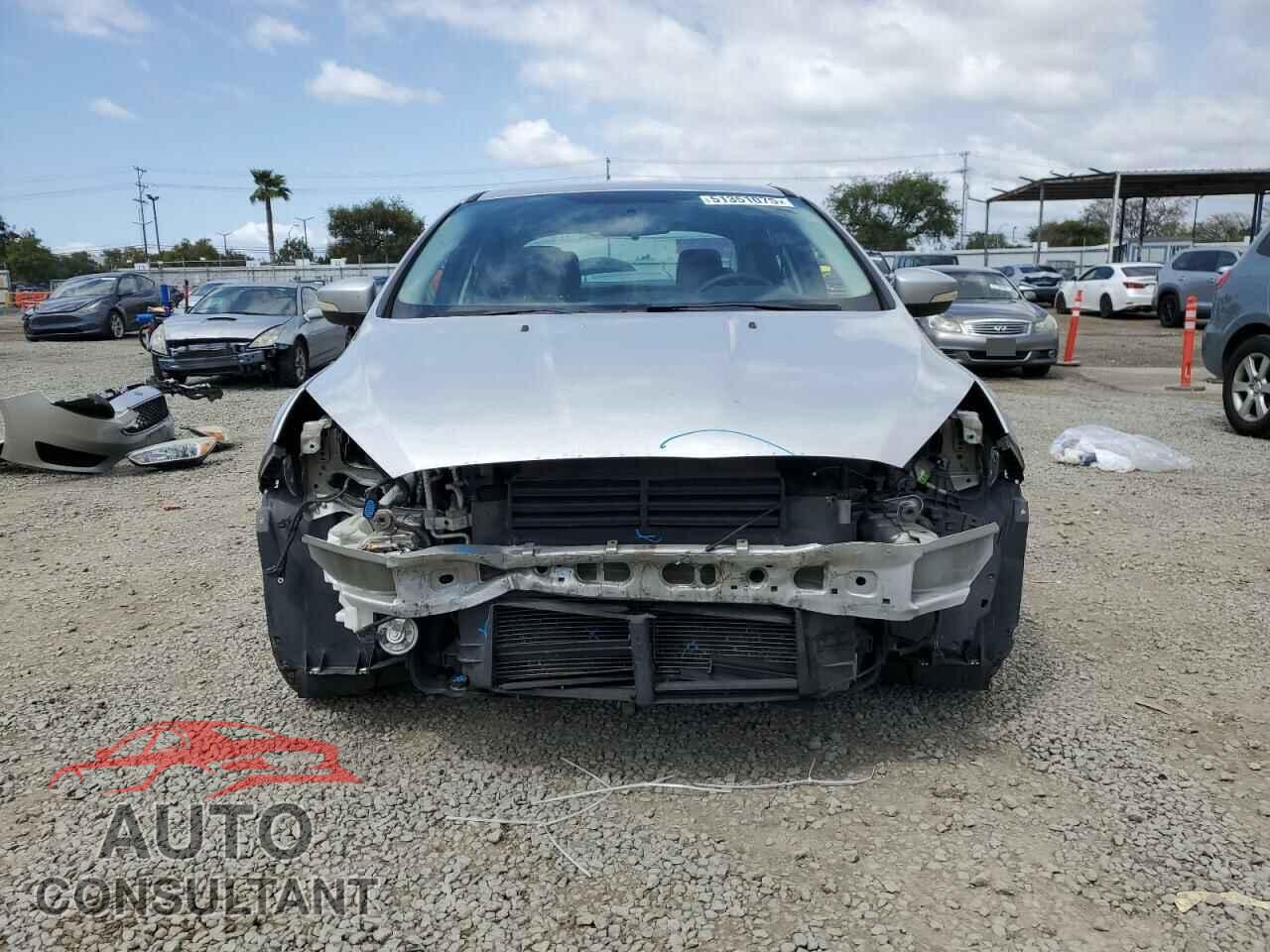 FORD FOCUS 2015 - 1FADP3F27FL248783