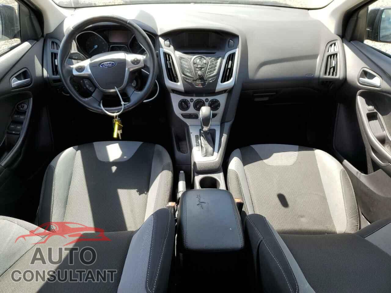 FORD FOCUS 2014 - 1FADP3F2XEL399485