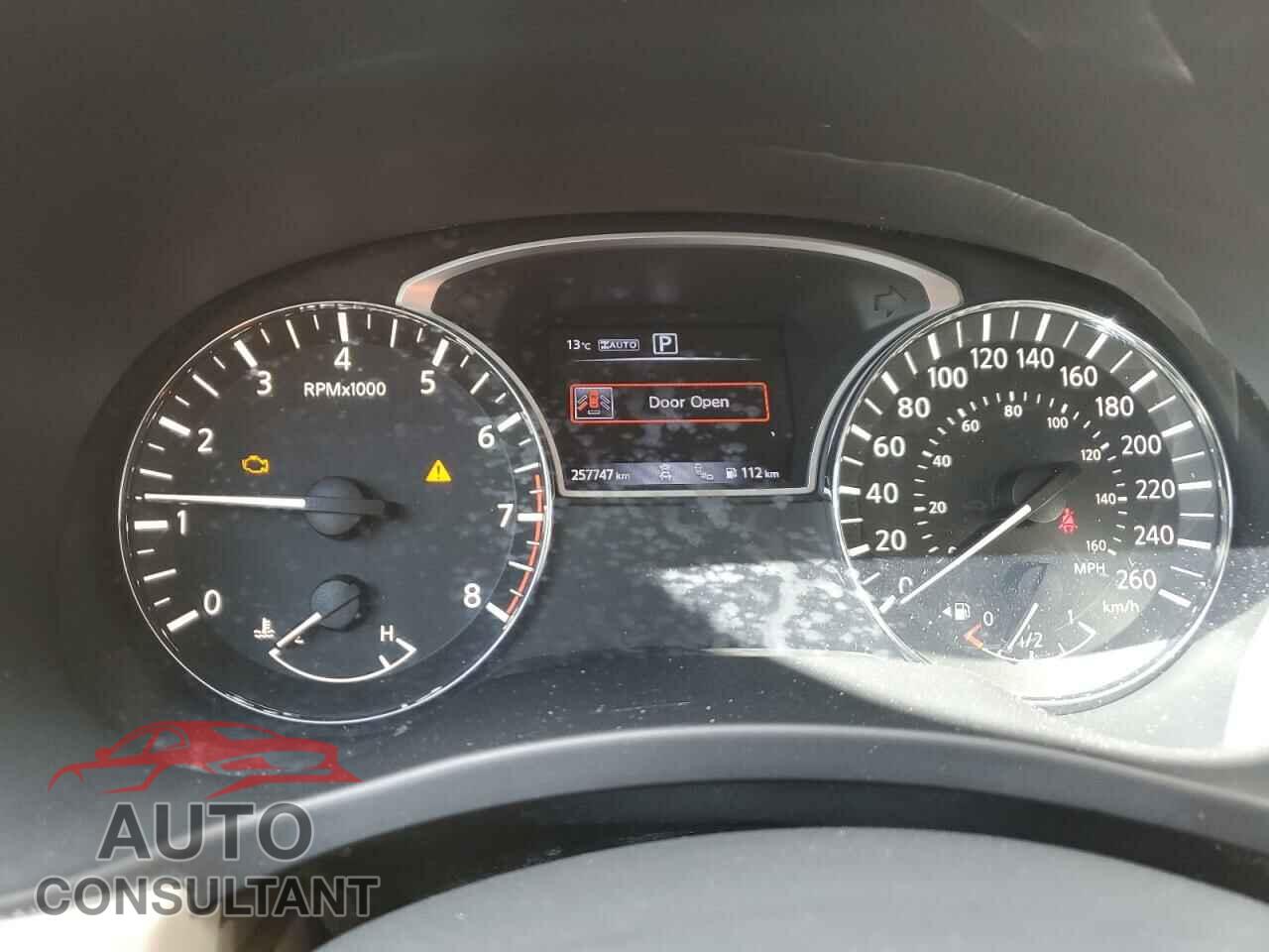 NISSAN PATHFINDER 2017 - 5N1DR2MM4HC607671