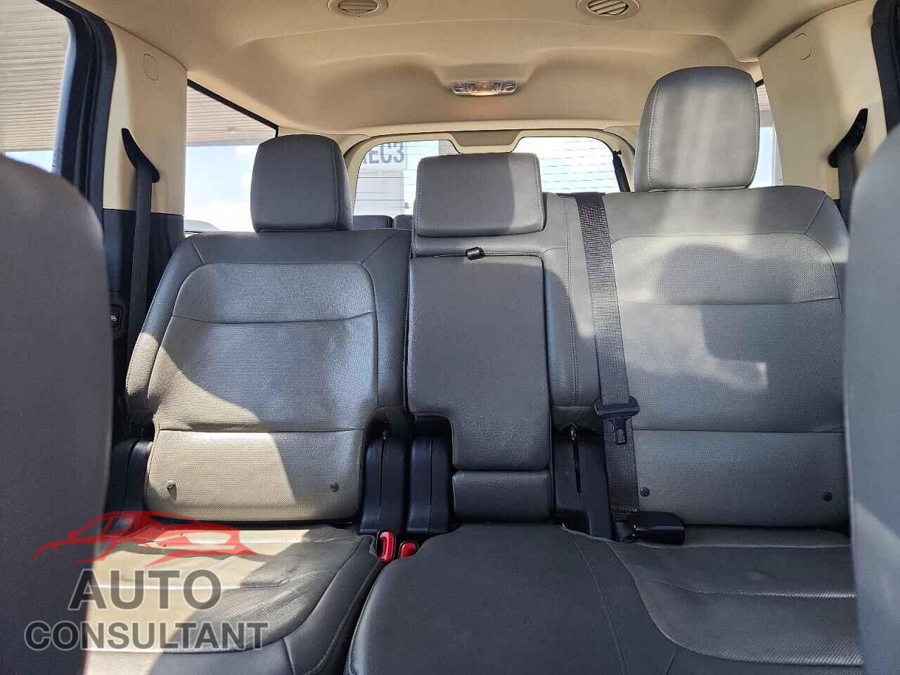 FORD FLEX 2018 - 2FMHK6C86JBA18712