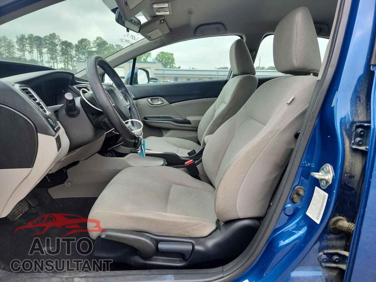 HONDA CIVIC 2013 - 2HGFB2F57DH592096