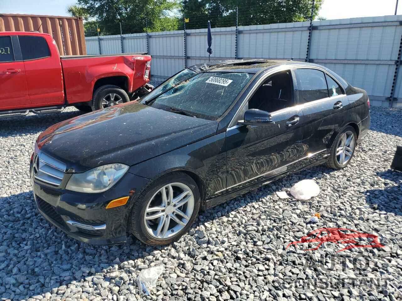 MERCEDES-BENZ C-CLASS 2012 - WDDGF8BB8CR204223