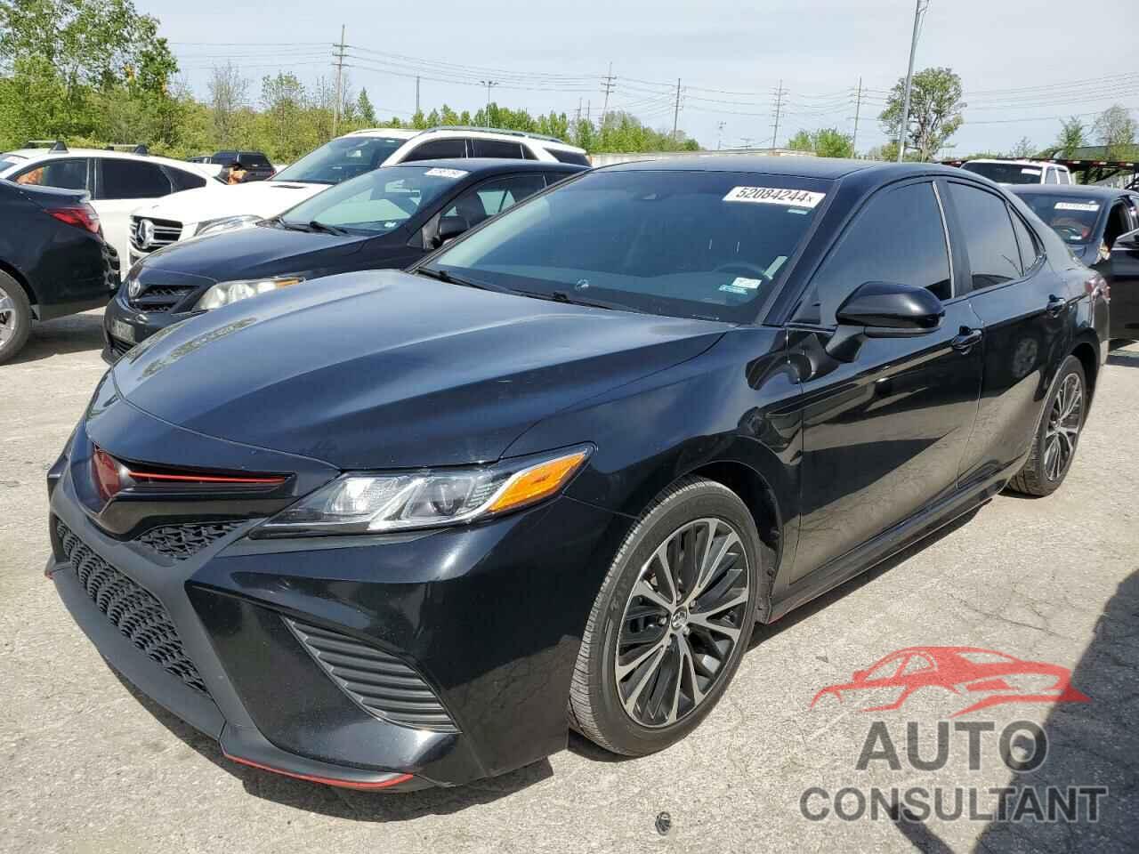 TOYOTA CAMRY 2018 - 4T1B11HKXJU021784