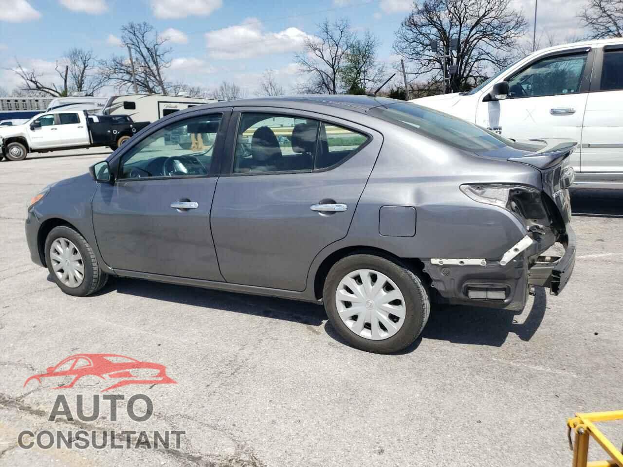 NISSAN VERSA 2019 - 3N1CN7AP3KL848949