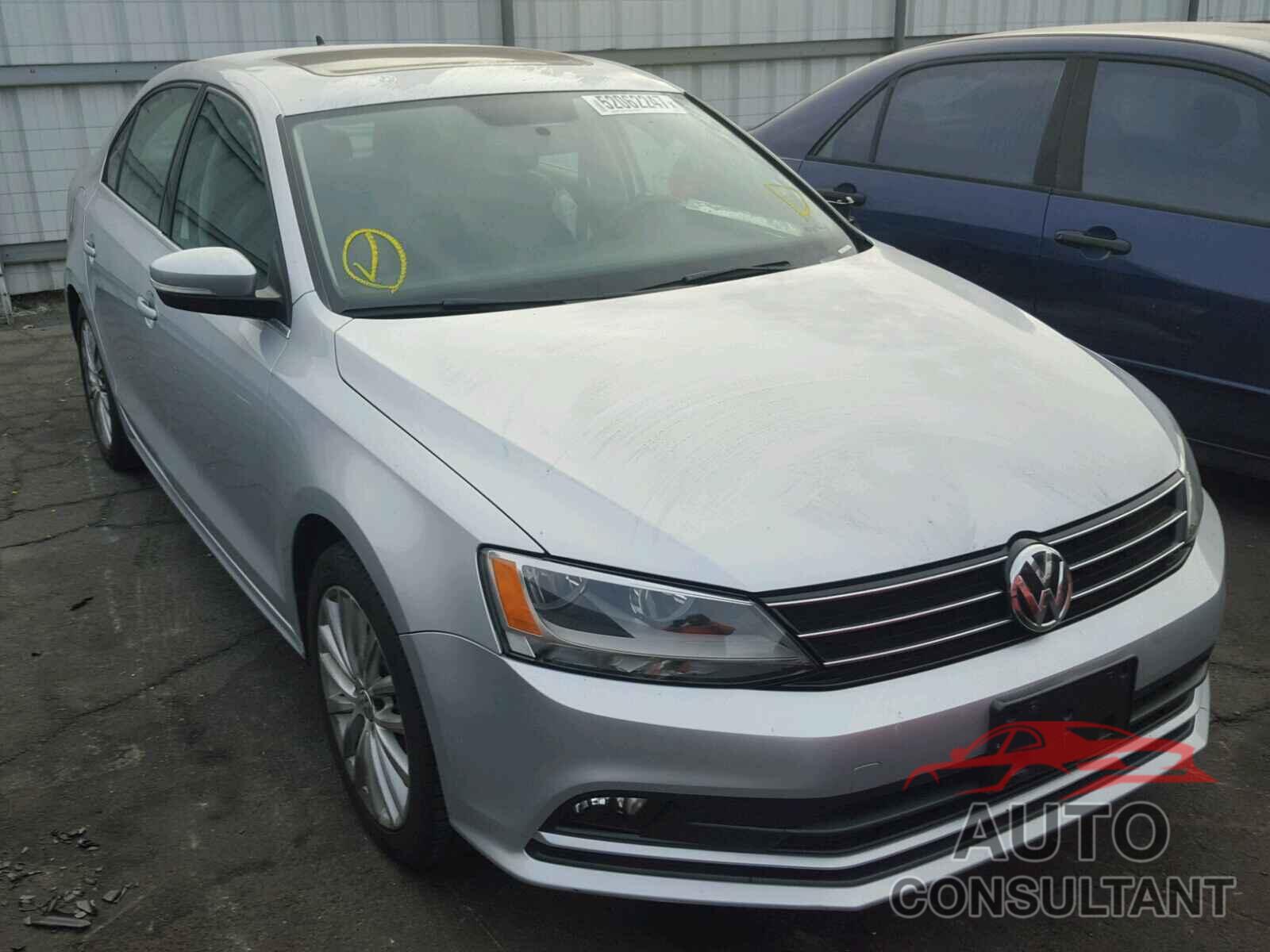 VOLKSWAGEN JETTA 2015 - 3VWD17AJ5FM252876