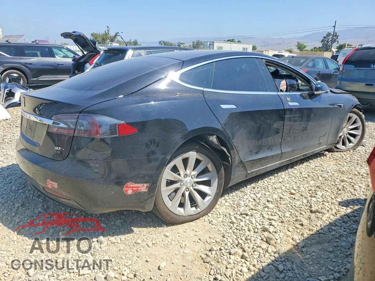 TESLA MODEL S 2017 - 5YJSA1E2XHF193082