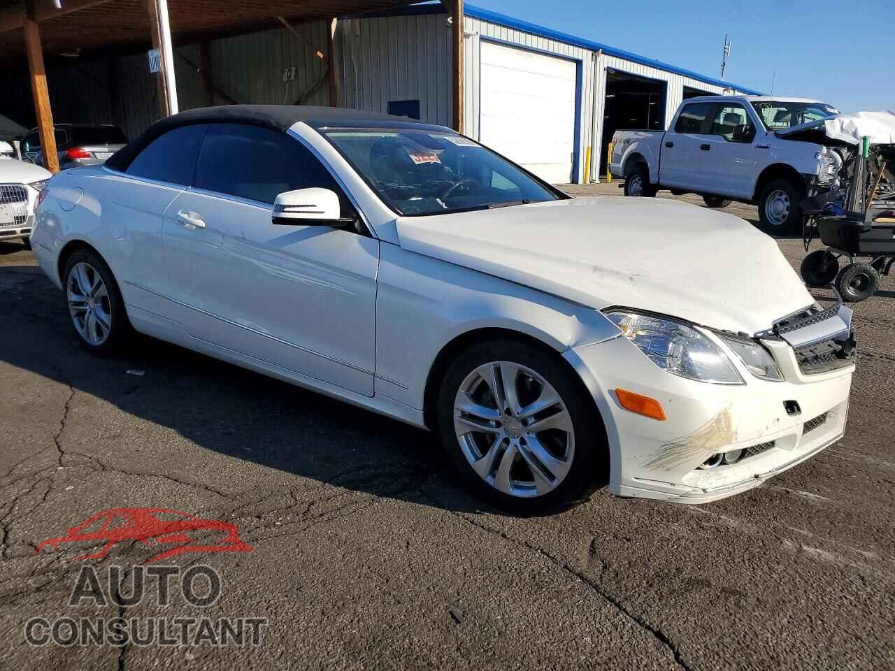 MERCEDES-BENZ E-CLASS 2011 - WDDKK5GF3BF060046