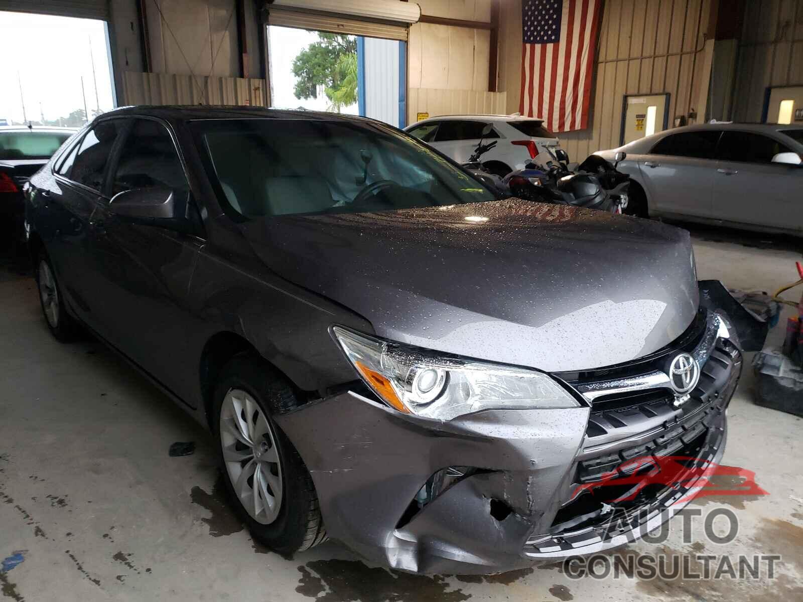 TOYOTA CAMRY 2016 - 4T4BF1FKXGR577497