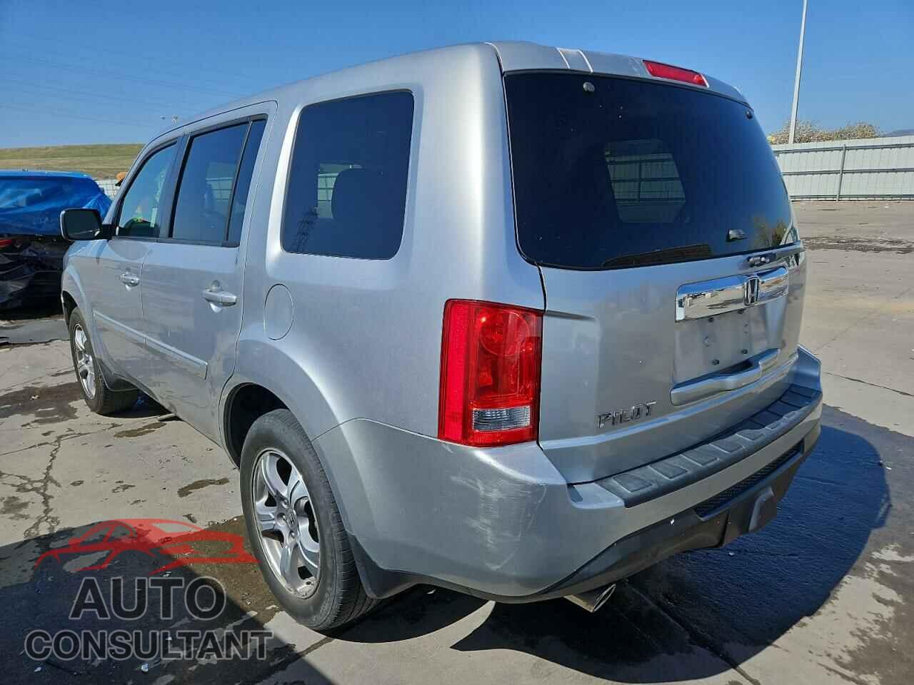 HONDA PILOT 2013 - 5FNYF3H52DB012080
