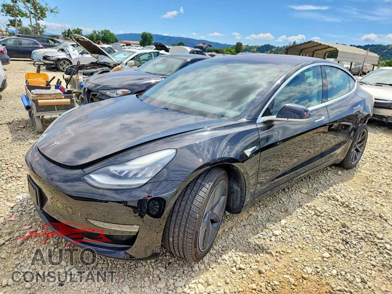 TESLA MODEL 3 2019 - 5YJ3E1EB8KF199141