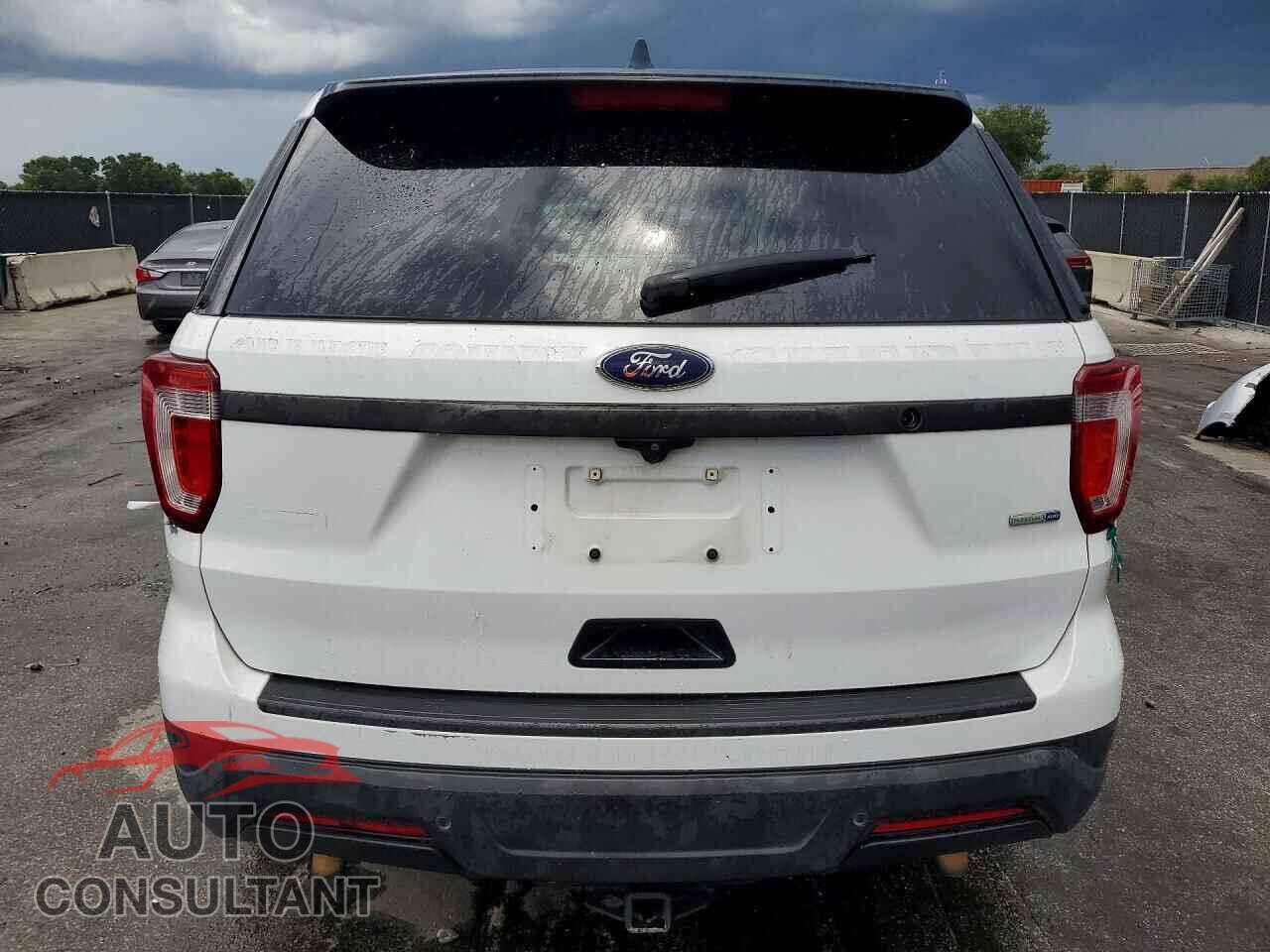 FORD EXPLORER 2018 - 1FM5K8AR7JGB46329
