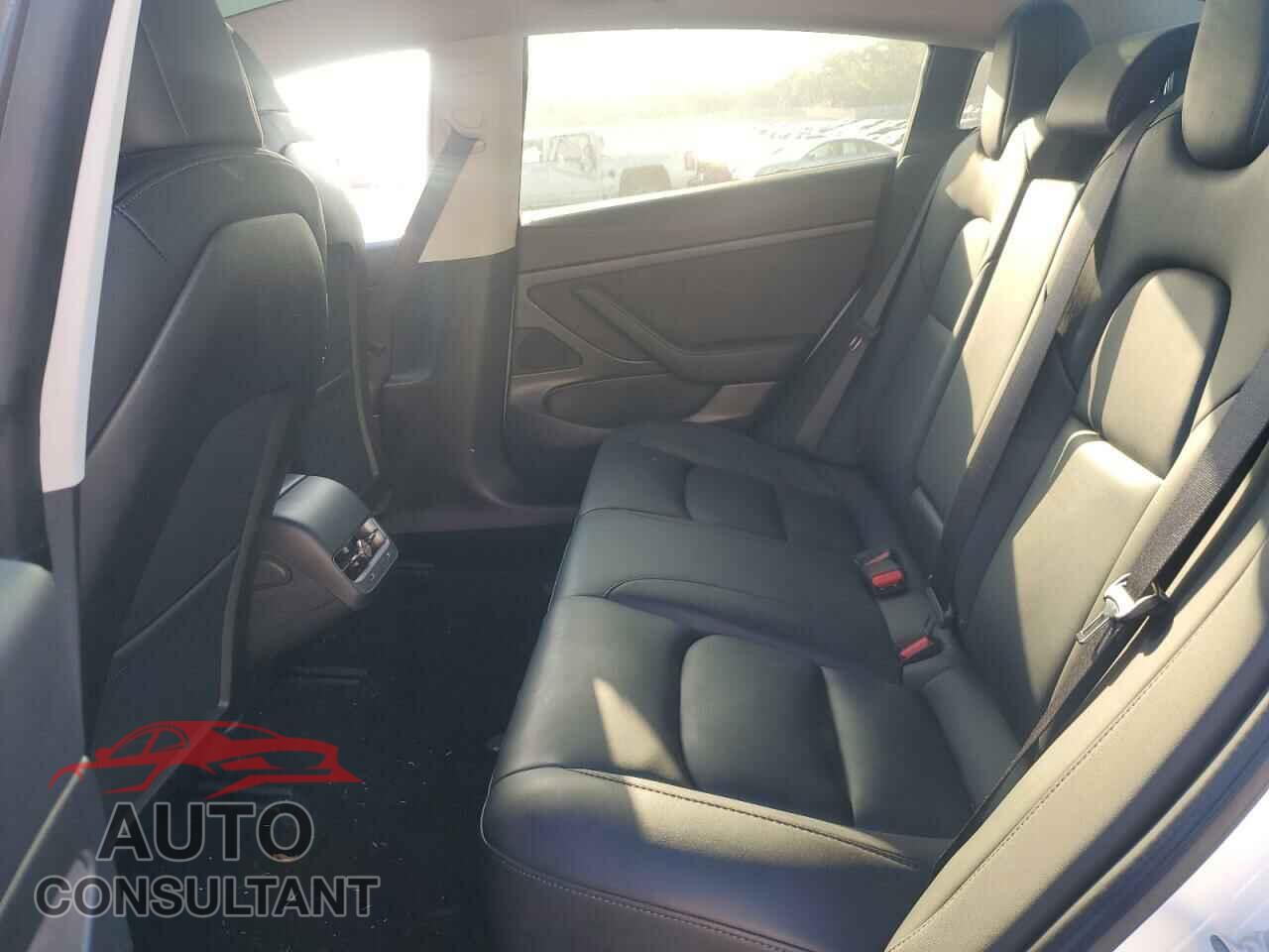 TESLA MODEL 3 2020 - 5YJ3E1EA5LF612643