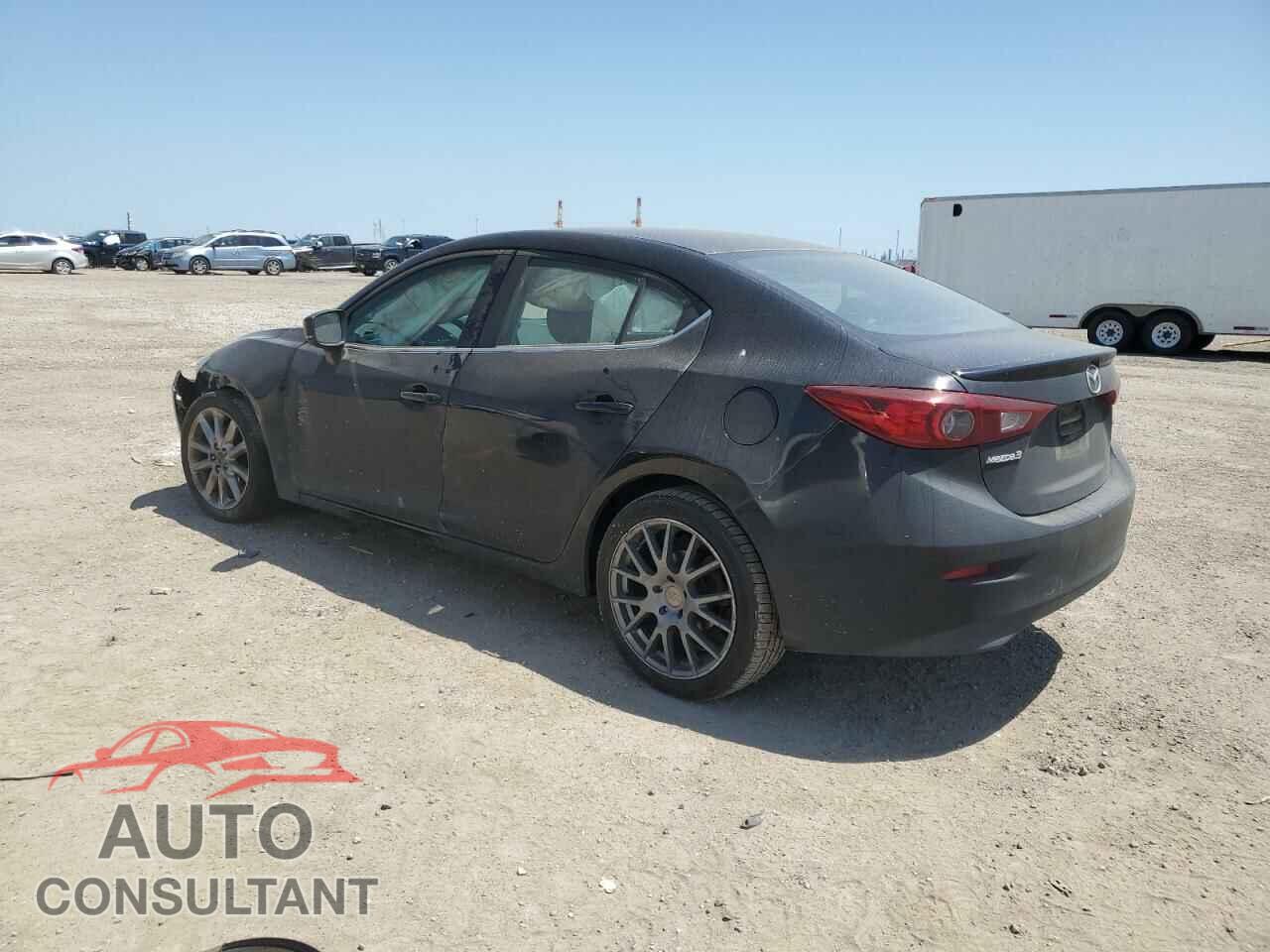 MAZDA 3 2018 - 3MZBN1V38JM209288