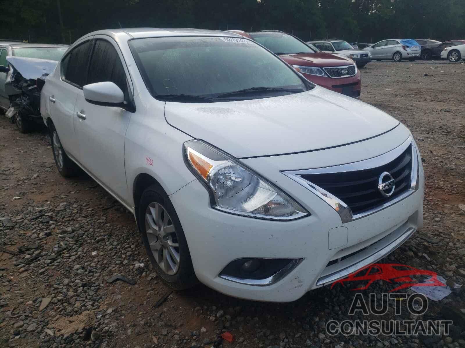 NISSAN VERSA 2017 - 3N1CN7AP7HL810729