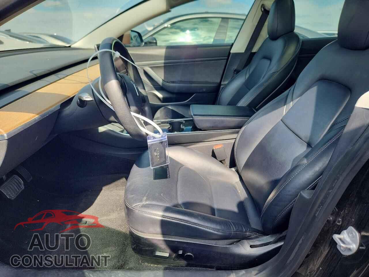 TESLA MODEL 3 2020 - 5YJ3E1EA5LF802247