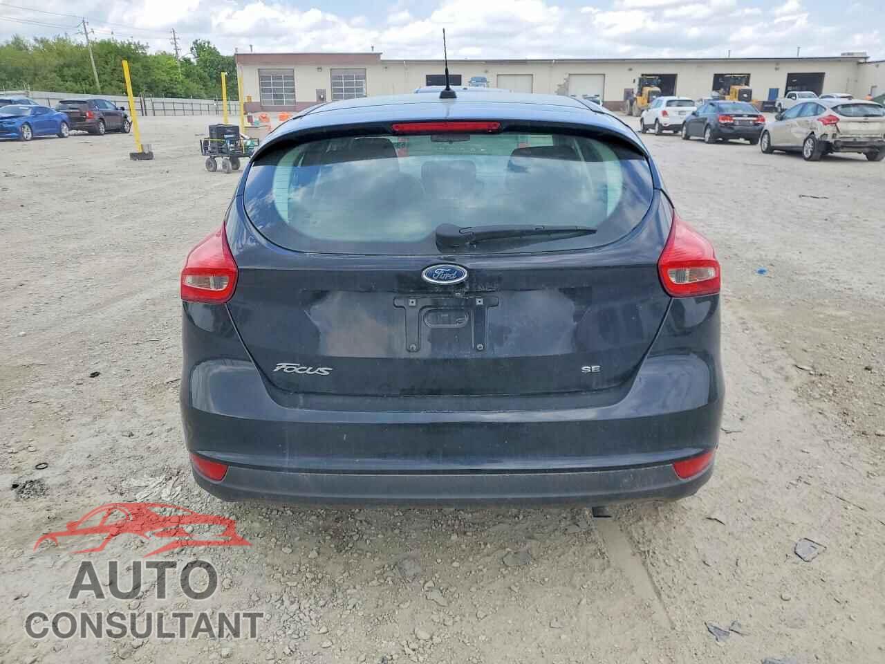 FORD FOCUS 2018 - 1FADP3K2XJL288564