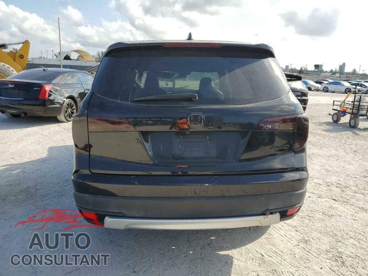 HONDA PILOT 2020 - 5FNYF6H53LB046464