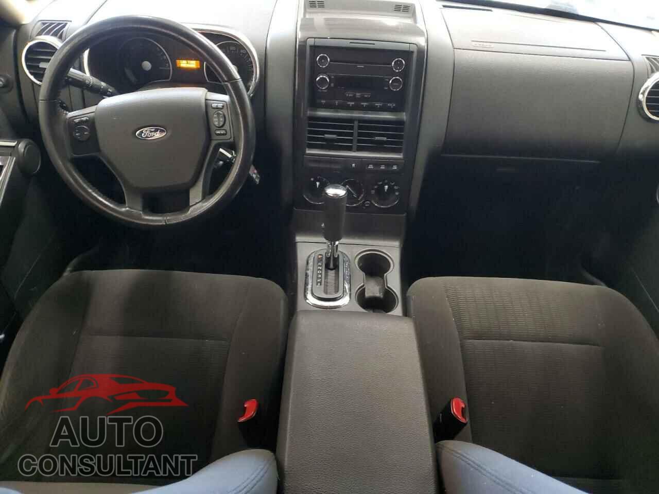 FORD EXPLORER 2010 - 1FMEU7DE8AUA70702
