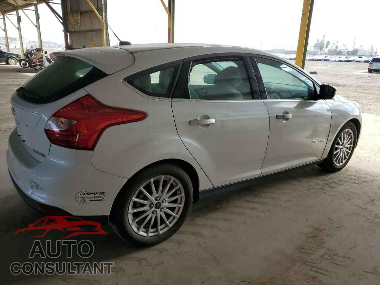 FORD FOCUS 2014 - 1FADP3R41EL306186